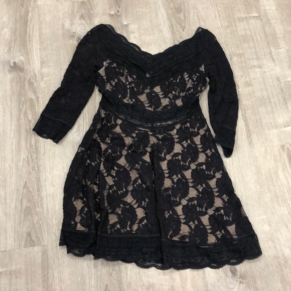 Free People Dresses & Skirts - Lacey Black and beige Free People Dress